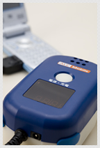 The compact body pursuing mobile usability achieves highly accurate alcohol testing enough for professional use.
